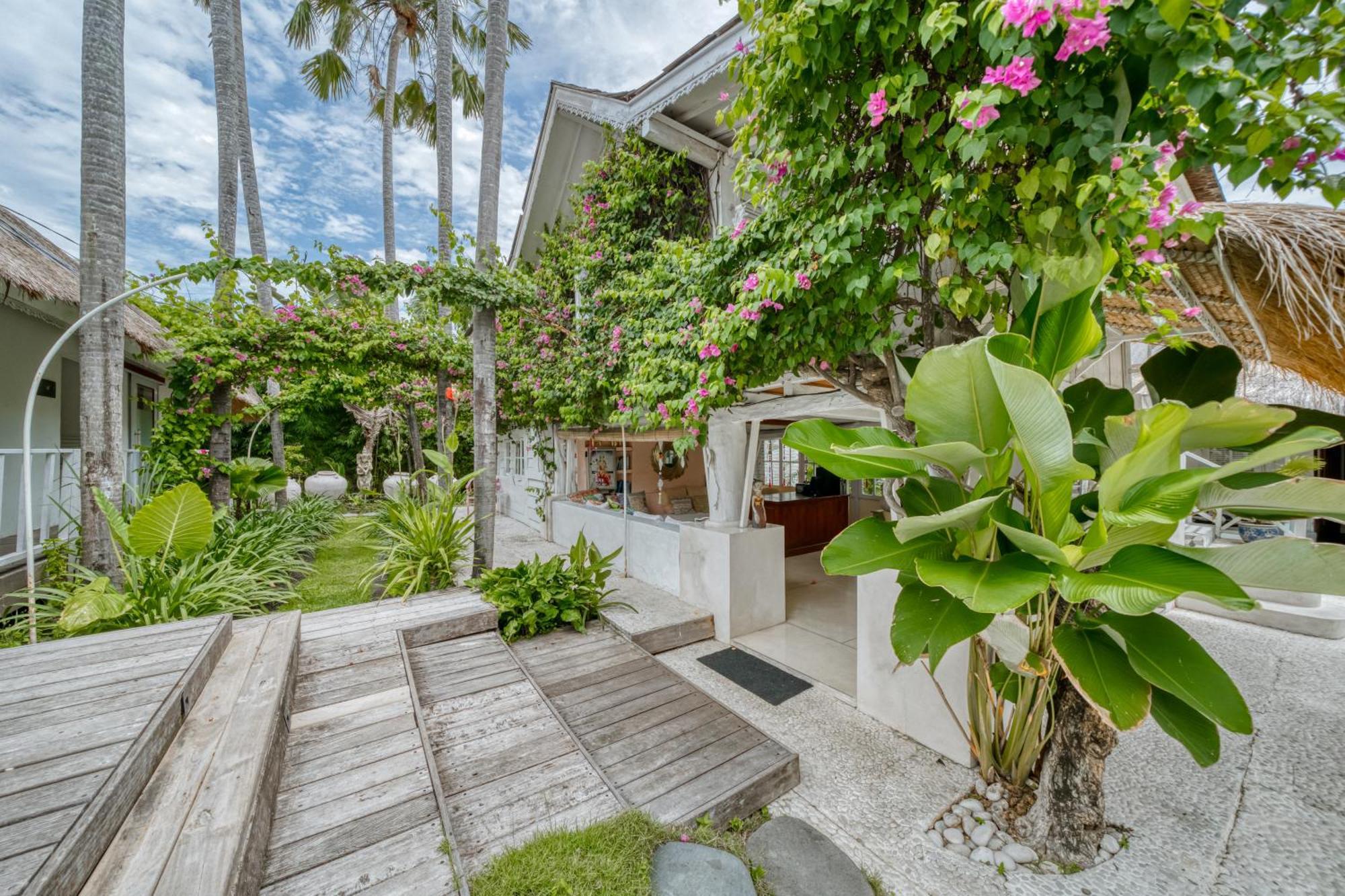 Villa Kalis, 10 Bedroom Family And Group Villa Seminyak Dış mekan fotoğraf
