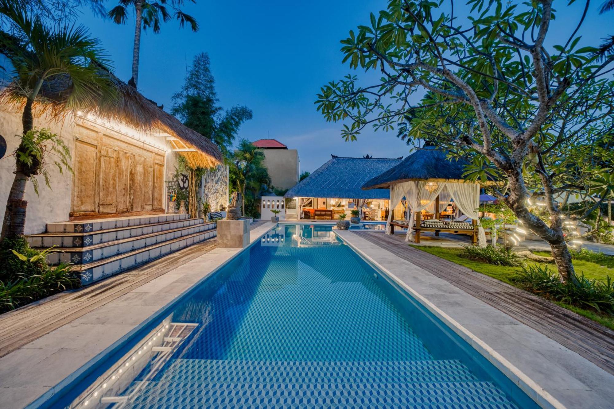 Villa Kalis, 10 Bedroom Family And Group Villa Seminyak Dış mekan fotoğraf