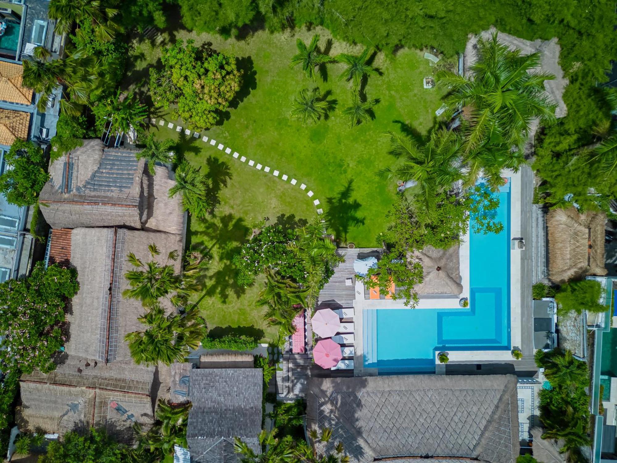 Villa Kalis, 10 Bedroom Family And Group Villa Seminyak Dış mekan fotoğraf